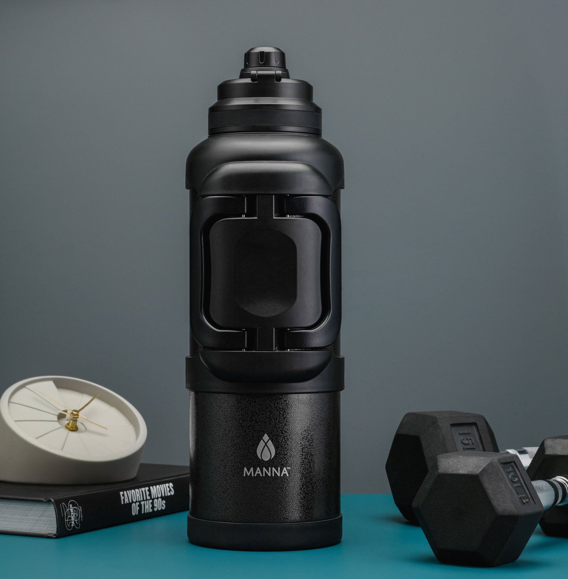 4l-titan-bottle-135-oz-v0 A0029681.jpg