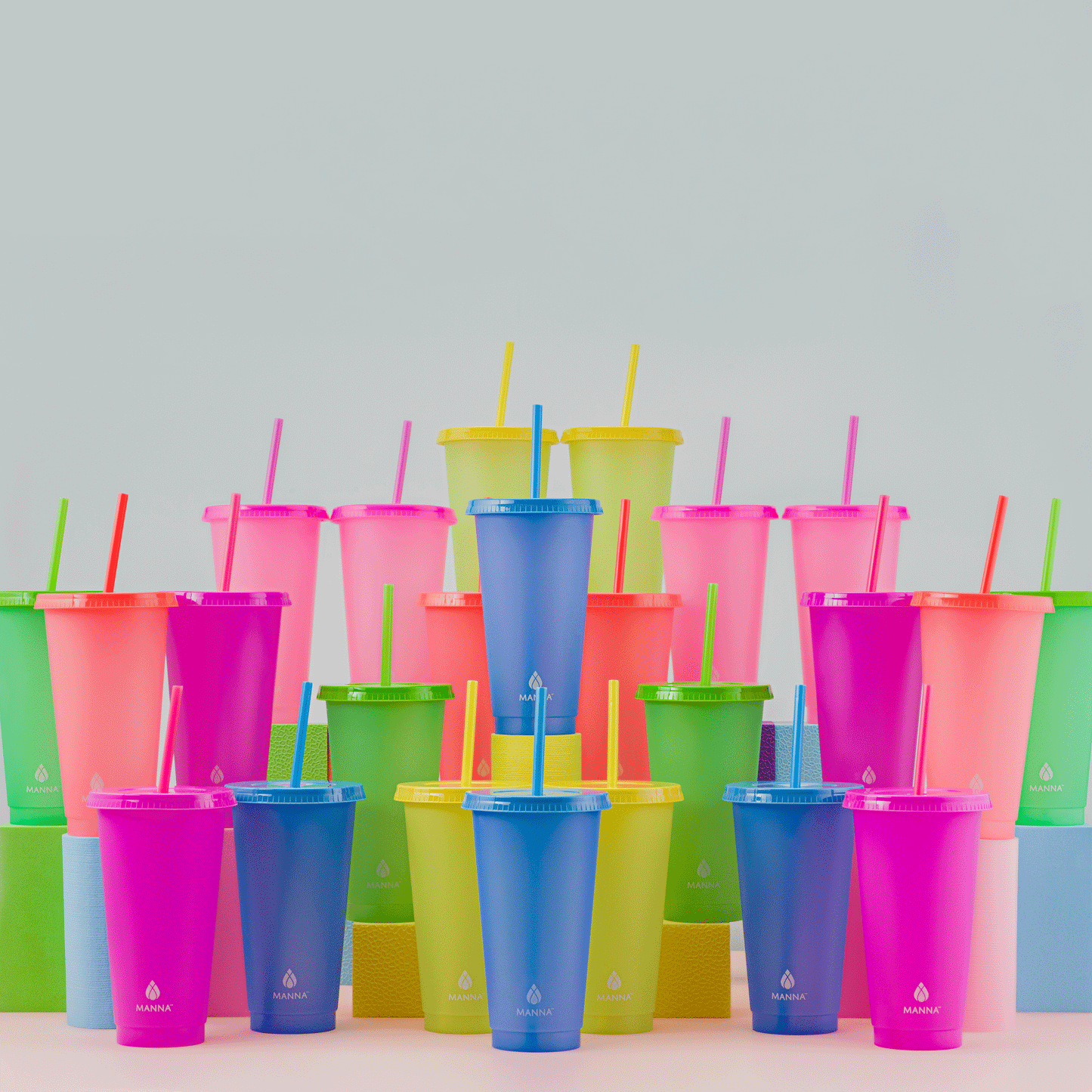 24-piece-original-color-changing-cup-set-j7 A0029811.gif