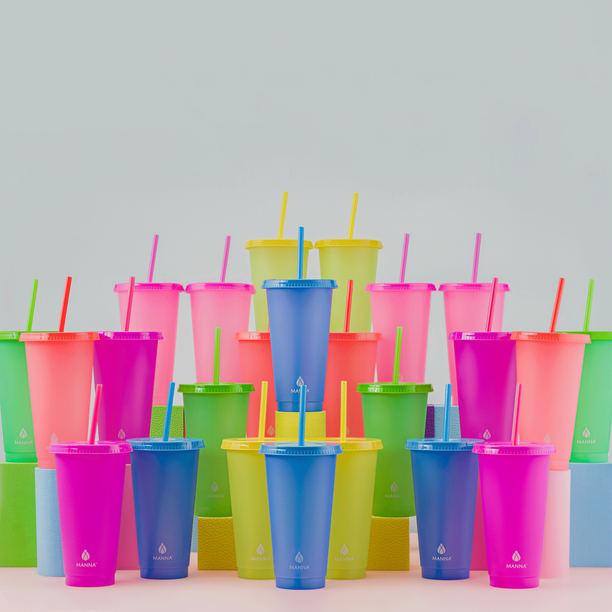 24-piece-original-color-changing-cup-set-j7 A0029811.gif